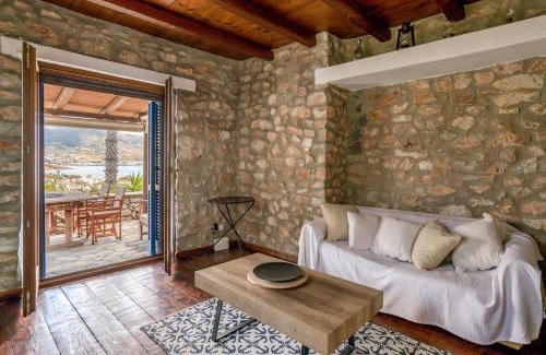 Krotiri Apartment | Panorama Village Living House with Shared Pool