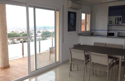 Santa Margarida Apartment | Panoramic 180 ° view on the canals, swimming pool, 6 people Rosas nature reserve