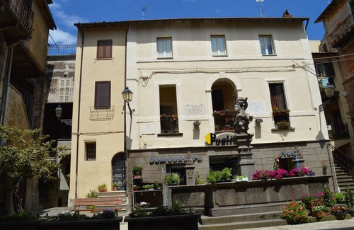 Vignanello Apartment | panoramic apartment, full of atmosphere, a few steps from the Ruspoli castle.