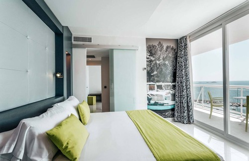 Ibiza Town Resort | Panoramic beach views in all inclusive Joy suite at the Ibiza Twiins