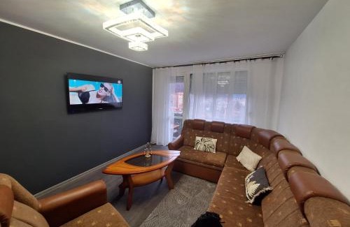 Piatra Neamt Apartment | Panoramic Central Apartment