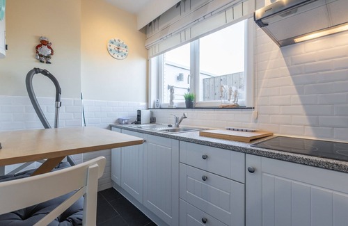 Middelkerke Apartment | Panoramic Escape, Middelkerke