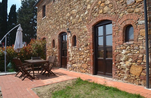 Casalappi House | Panoramic three-room apartment with garden, swimming pool, tennis, in the countryside near the sea and services