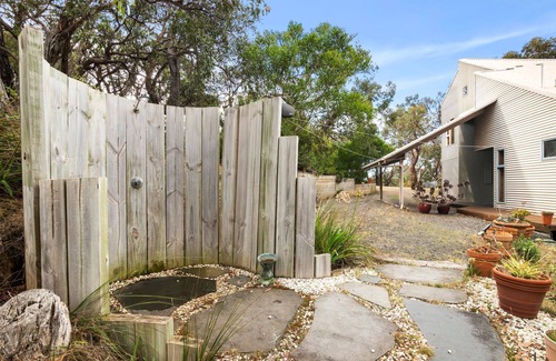 Fairhaven House | Panoramic Ocean Views