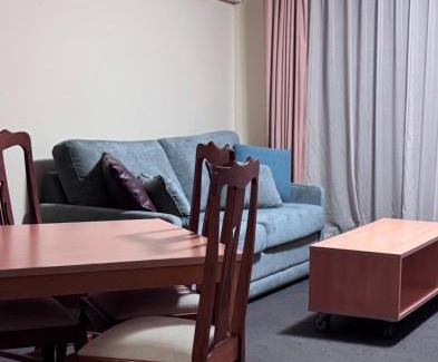 The Entrance Apartment | Panoramic oceanview room at the Oaks waterfront resort