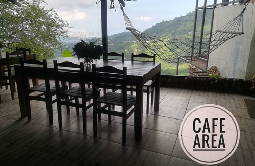 Khelvachauri House | Panoramic sea view tiny house with a lawn
