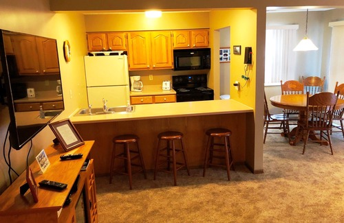 Indian Point Condo | Panoramic view!