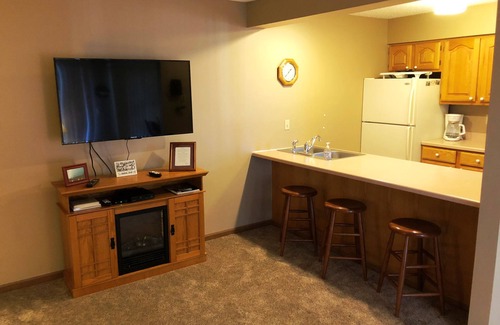 Indian Point Condo | Panoramic view!