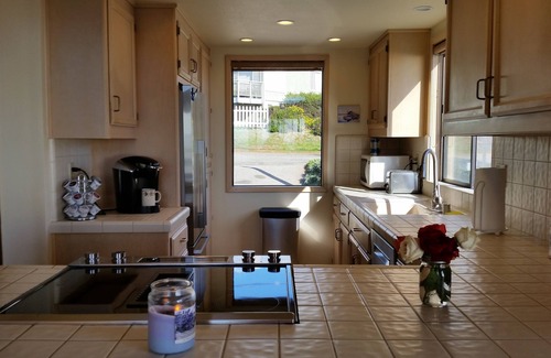 Marine Terrace House | Panoramic Views From This Monthly Rental in Cambria! Stunning!