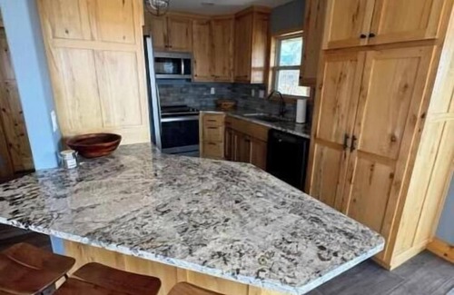 Eagle Rock House | Panoramic Views of Table Rock Lake!