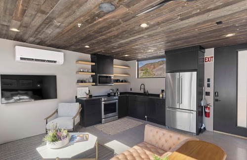 Zion National Park South Entrance Apartment | Panoramic Zion Loft | Unit 2