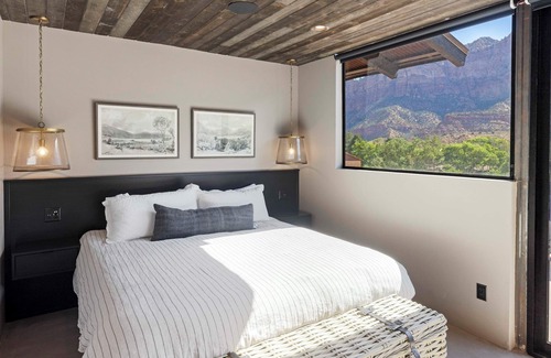 Zion National Park South Entrance Apartment | Panoramic Zion Loft | Unit 2