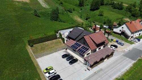 Ravna Gora Hotel | Pansion Bijela Ruža - a la carte