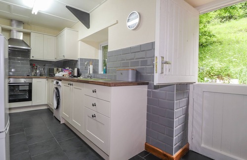 Cardigan Cottage | PANTEG, CARDIGAN, pet friendly, character holiday cottage in Cardigan