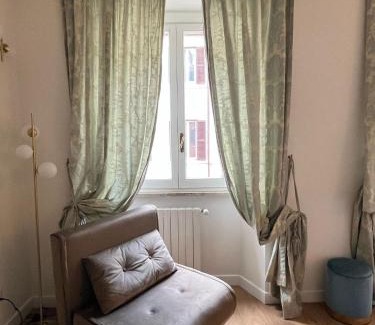 Rione V Ponte Apartment | Paolina Place