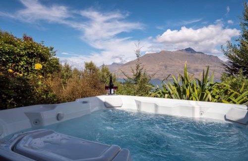 Queenstown City Centre Villa | Papillon, a Relax it's Done luxury holiday home