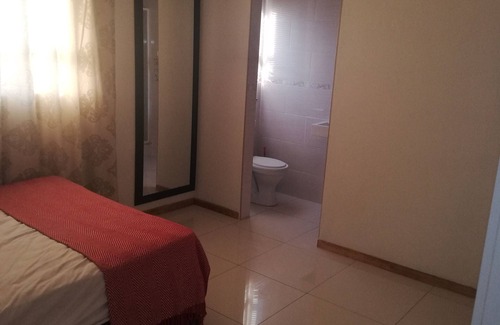 Vosloorus Bed & Breakfast | Pappas BB