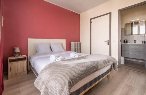 Saint-Nazaire Apartment | Paquebot - face port - mer - parking