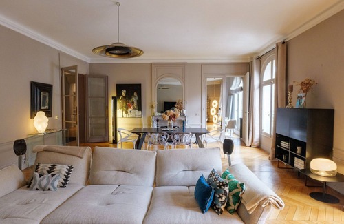 Porte-Dauphine Apartment | Par115 - 2 bedroom apartment in Porte Dauphine