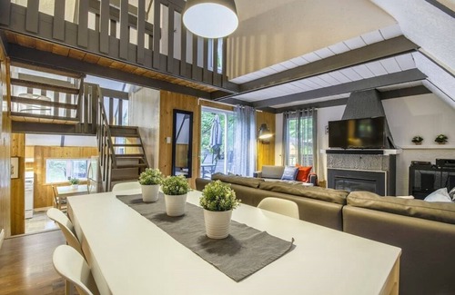 Orford Ski Chalet | Paradise 2, Gorgeous and cozy cottage, perfect for getaways. 2 minutes away from Mount Orford