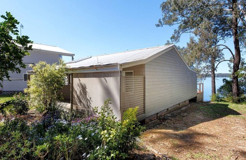 North Arm Cove House | Paradise - 54 Eastslopes Way