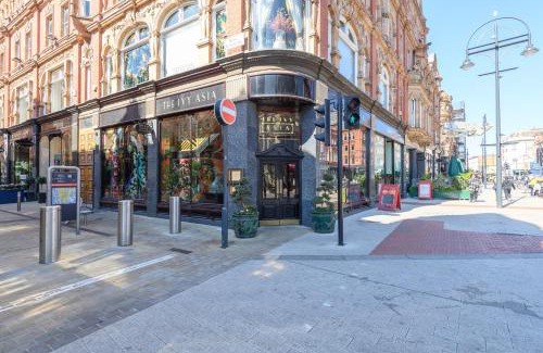 Leeds City Center Apartment | Paradise Boutique Deluxe - Leeds City Center - Steps to Ivy Asia