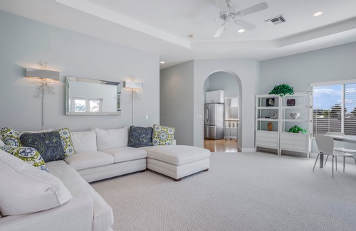 Naples Park House | Paradise by the Beach