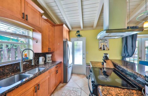 Riverside Park House | Paradise by the River