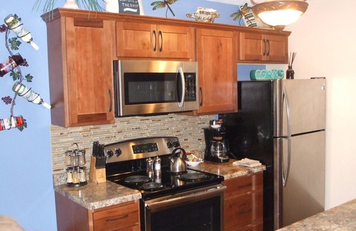 Port Clinton Condo | PARADISE CONDO STEPS AWAY FROM LAKE ERIE WITH AWESOME SUNSETS AND SUNRISES.