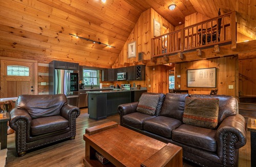 Boone Cabin | Paradise Found - Newly updated cabin on the River with Hot Tub, screened in porch