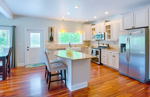 Palmetto Bay House | Paradise Found - Sleeps 6