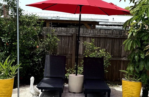 Venice House | Paradise House 12 guest, private pool, 2 miles from white sand beach