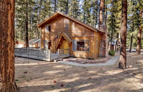 Big Bear Lake House | Paradise in Cedar #2095 by Big Bear Vacations