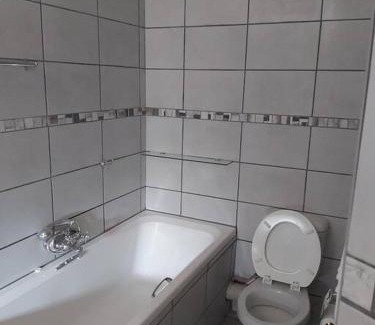 Sedgefield Apartment | Paradise Lake flats