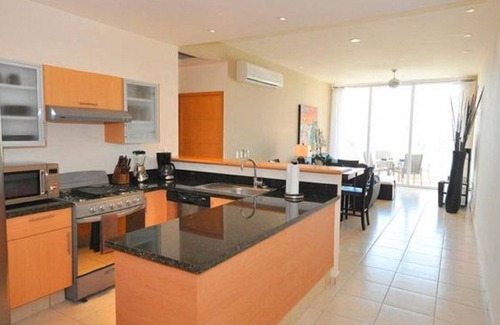 La Cruz de Huanacaxtle Condo | PARADISE PENTHOUSE WITH OCEAN VIEWS