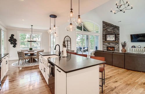 Sherrills Ford House | Paradise on Lake Norman!