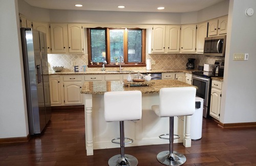 Hot Springs Village House | Paradise On The Green With Water Views From Every Room.