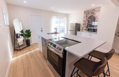 Red Deer House | Paradise On The Park