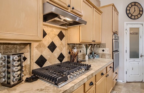 Deer Valley House | Paradise Palms! Spacious 6-bedroom house with 3 en-suites.