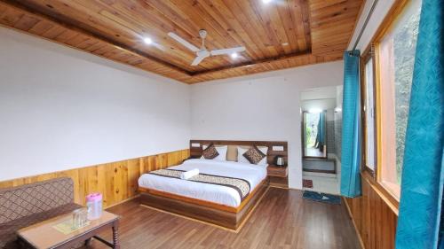 Shimla Resort | Paradise Village Resort