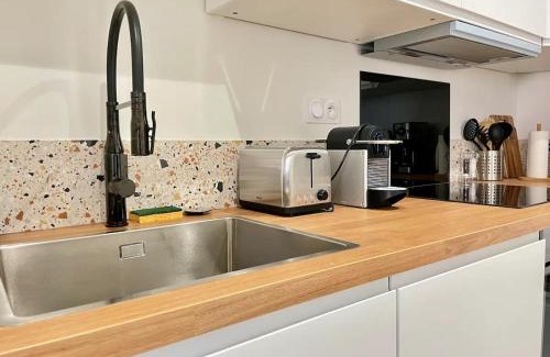 Carmes Apartment | Paradoux by Yumē