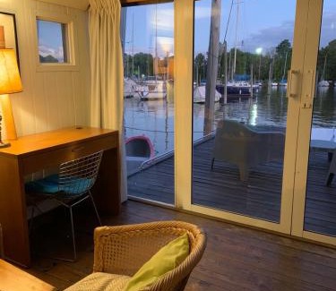 San Fernando House | Paraiso Flotante