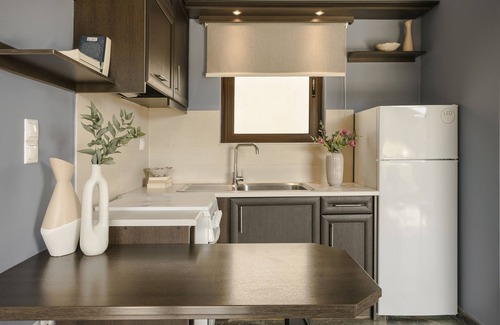 Agii Apostoli Hotel | Paramithenio Village Beach Resort & Spa