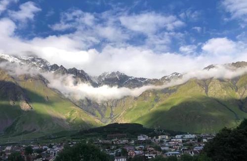 Stepantsminda Hotel | Paramount Kazbegi