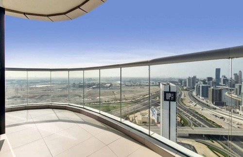 Business Bay Apartment | Paramount Luxe 3 Bed Stunning View & Infinity Pool