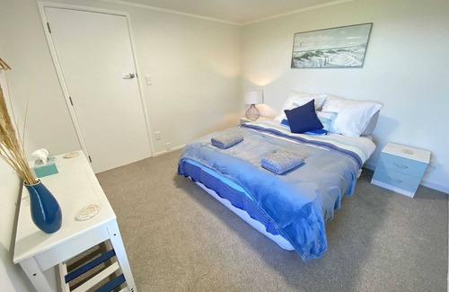 Parapara Apartment | Parapara's Seaview Retreat