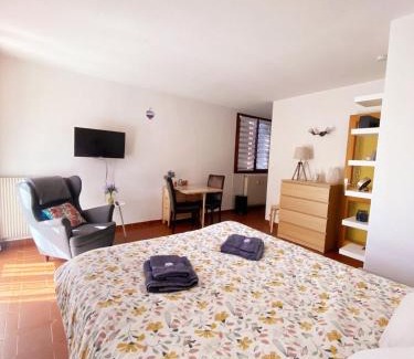 Greoux-les-Bains Apartment | Parc paradis