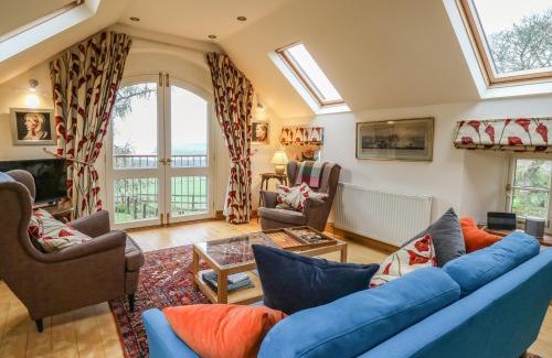 Newport House | Parc y Marriage