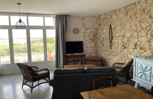 Bages Apartment | Parenthèse au bord de l’étang