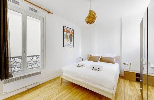 Strasbourg -Saint-Denis Apartment | Paris City Center Vibrant